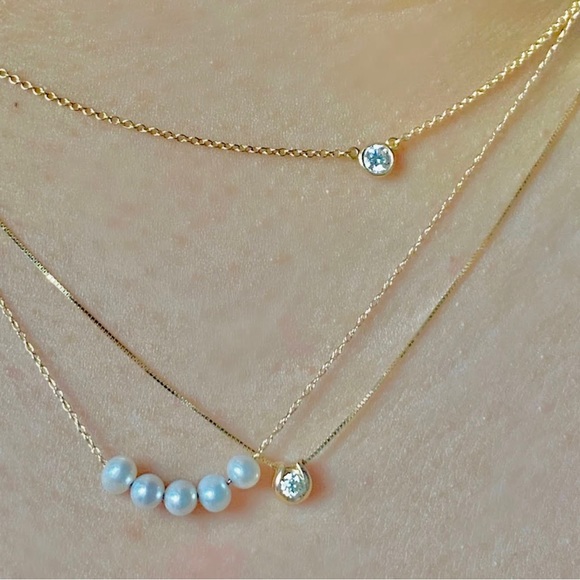 Macy's 14k yellow gold diamond bezel necklace - Picture 3 of 7